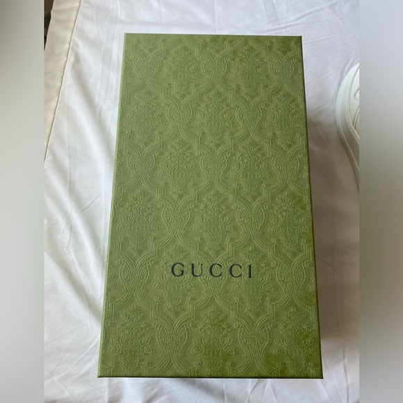 NWT Gucci Women’s GG Embossed Sneaker - Picture 6 of 10